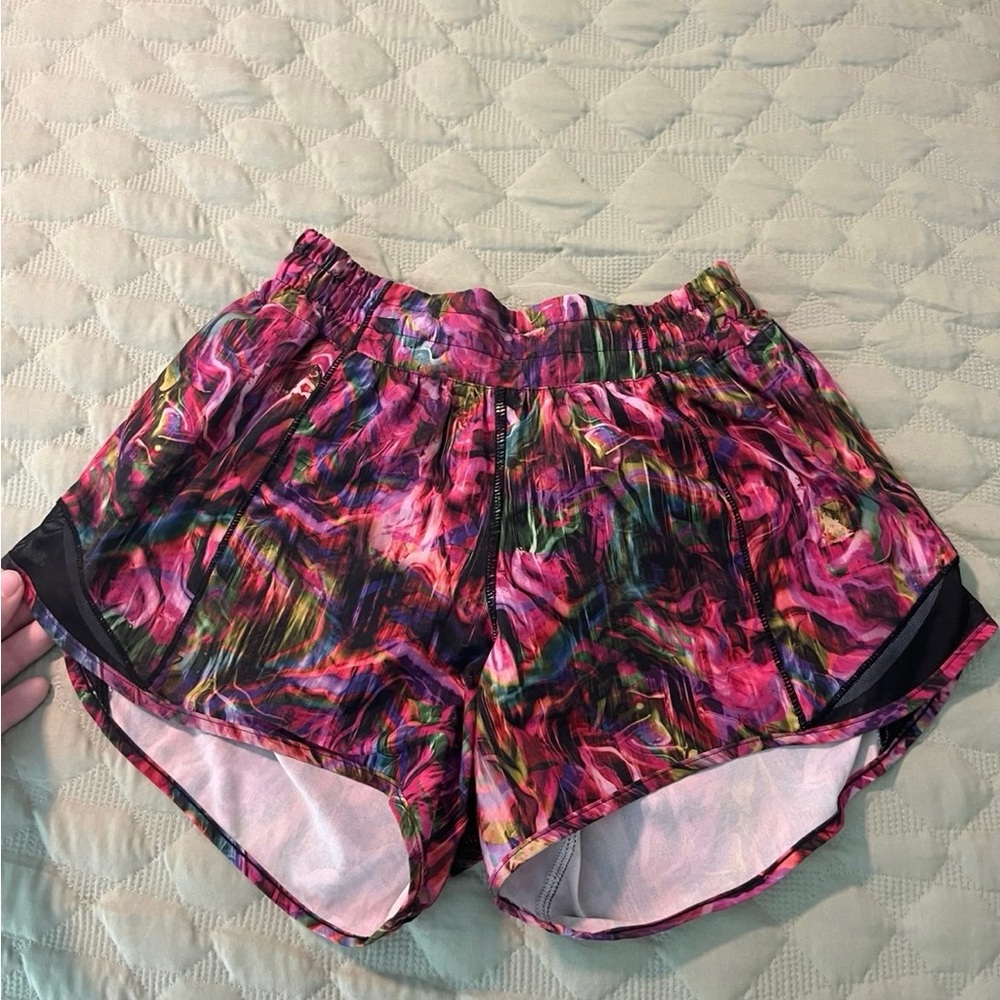 Lululemon Hotty hot shorts